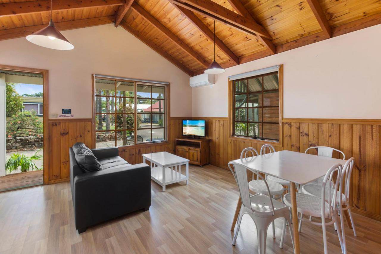 Wairo Beach Holiday Park Tabourie Lake Exterior photo