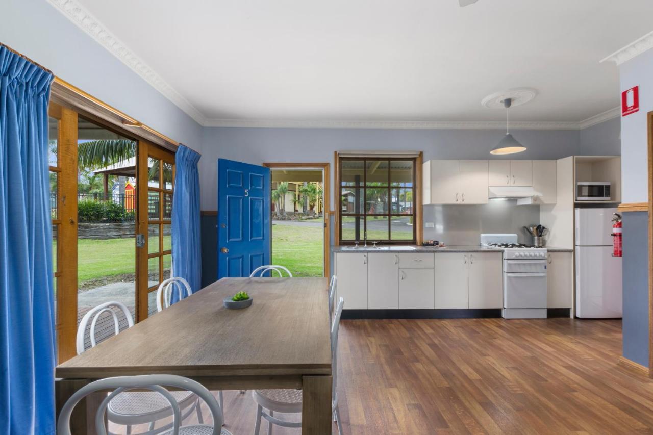 Wairo Beach Holiday Park Tabourie Lake Exterior photo