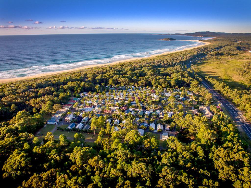 Wairo Beach Holiday Park Tabourie Lake Exterior photo